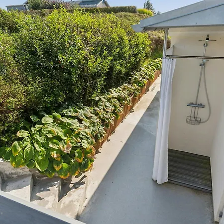 Summer House With Sea View In Hébergement de vacances